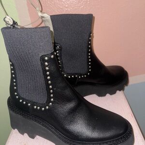 Dolce Vita Black Ankle Boots with Gray Knit and Pearl Accents